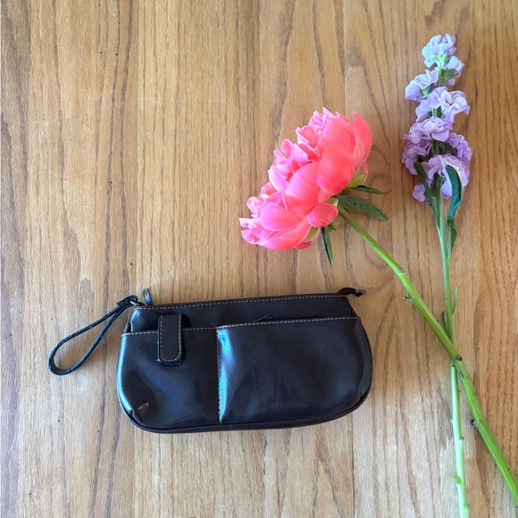 Brown leather wristlet - Picture 2 of 8